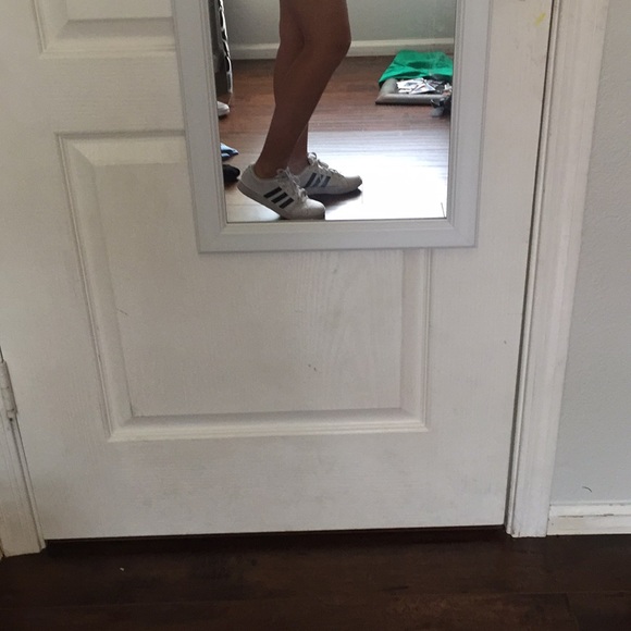 Adidas - Picture 4 of 4